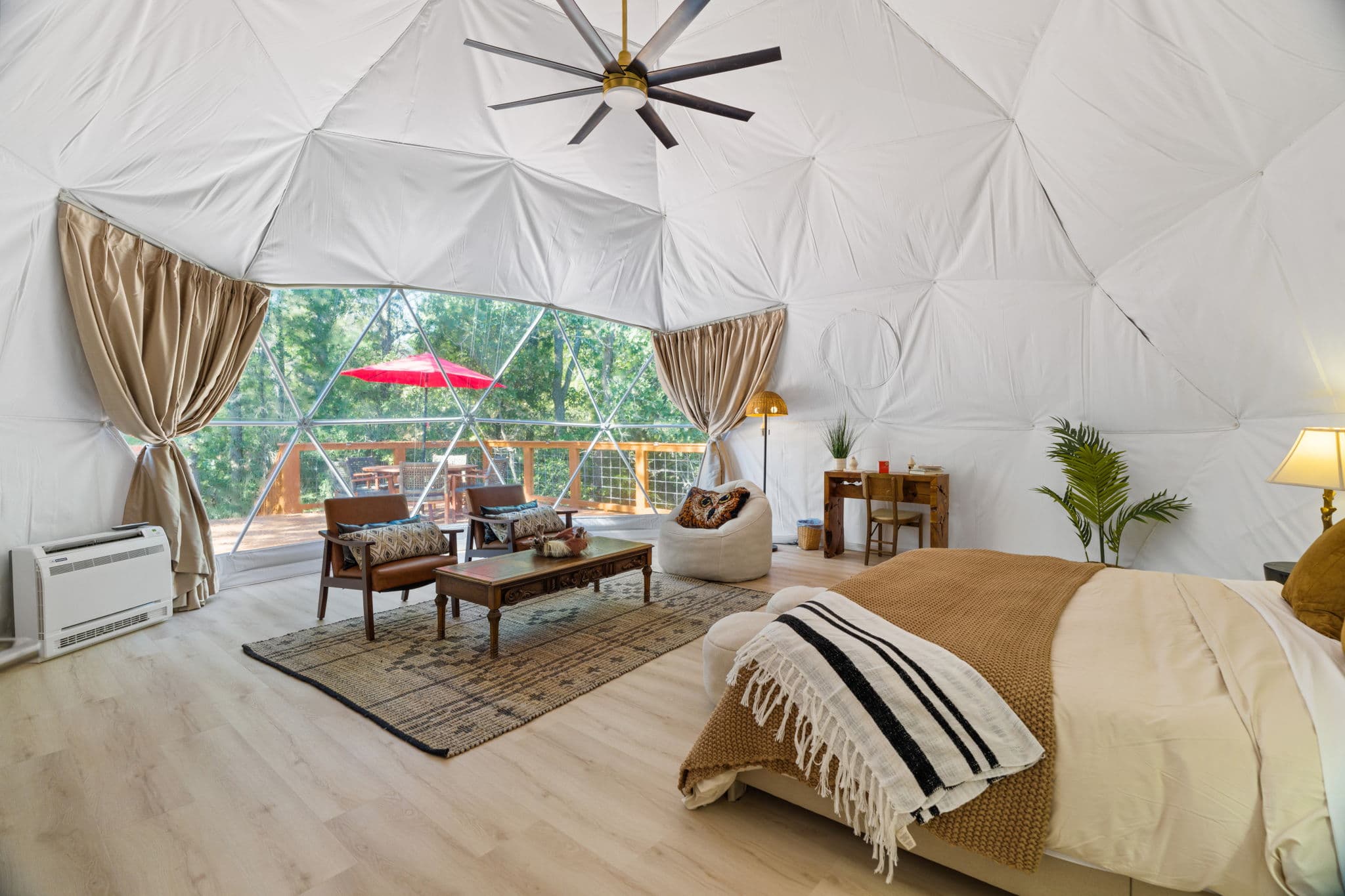 Interior of a Zenfulcove geodome